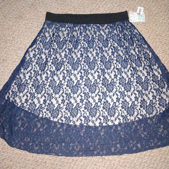 LuLaRoe Dresses & Skirts - LuLaRoe Lola (midi skirt) brand new with tags
